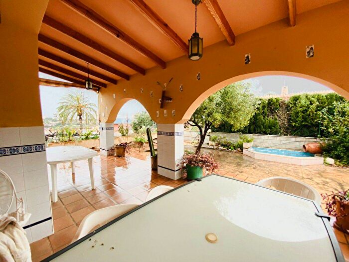 Casa de 5 habitaciones en venta en Comunitat Valenciana, Alicante