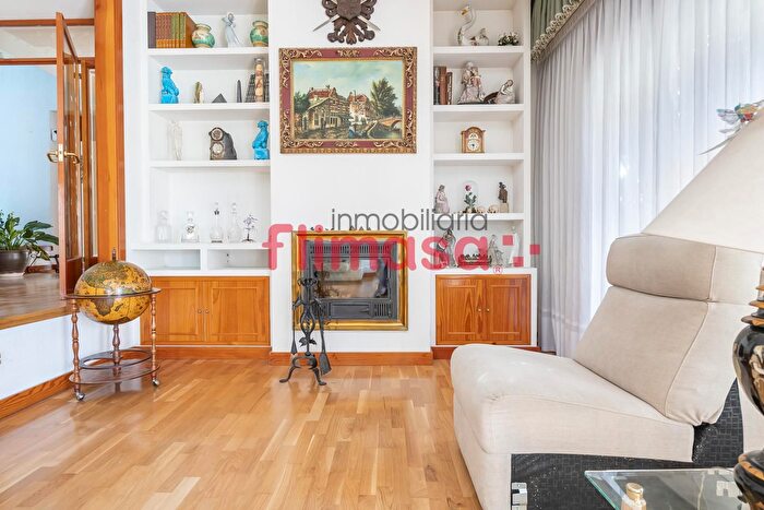Casas en venta y pisos alquiler - 3