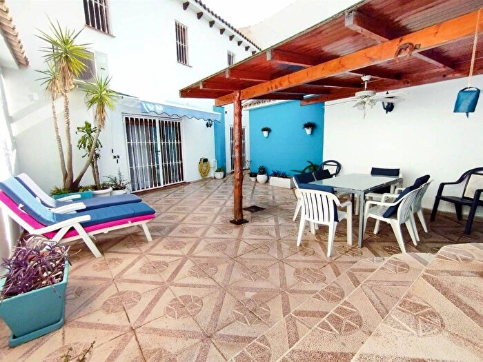 Casa en venta de 4 habitaciones: Comunitat Valenciana, Alicante