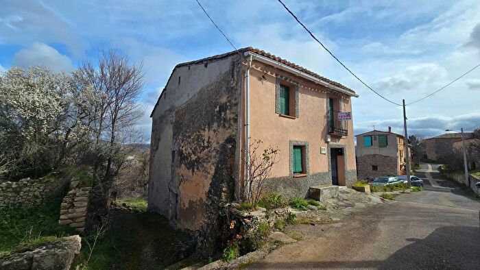 Castilla La Mancha, Guadalajara: Casa en venta de 4 habitaciones