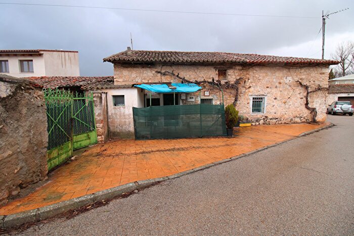Casa en venta de 3 habitaciones, Torremocha de Jarama, Madrid