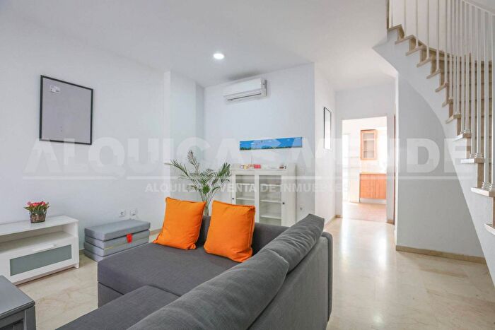 Casa en venta de 4 habitaciones en Andalucía, Sevilla