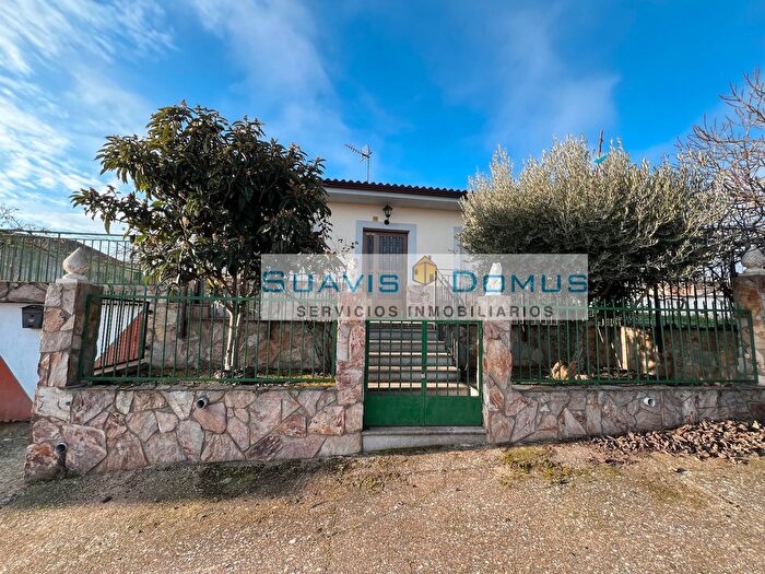 Casa de 3 habitaciones en venta en San Pedro de la NaveAlmendra, Zamora