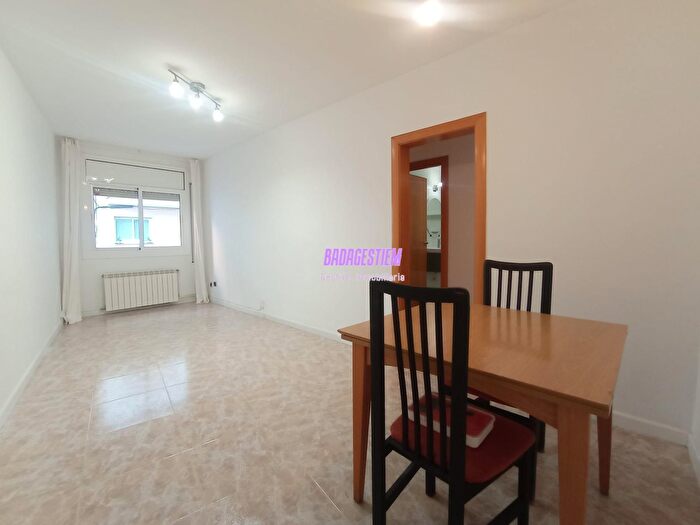 Piso de 4 habitaciones en venta en Casagemes Canyadó, Casagemes