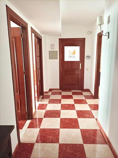 Piso de 4 habitaciones en venta en Andalucía, Almería