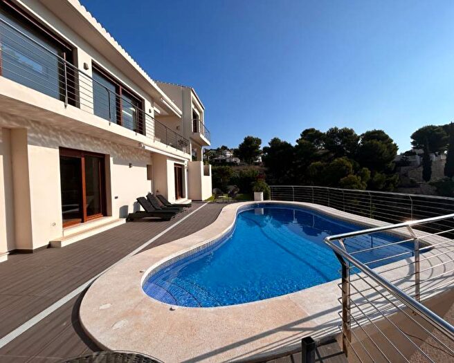 Casa de 4 habitaciones en venta en Comunitat Valenciana, Alicante