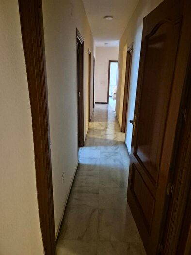 Piso en venta de 4 habitaciones en Andalucía, Sevilla