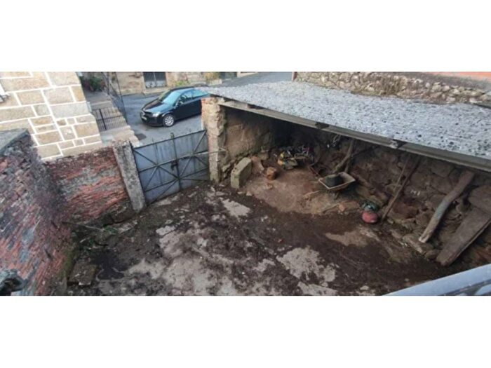 Casa en venta de 4 habitaciones, Toén, Ourense