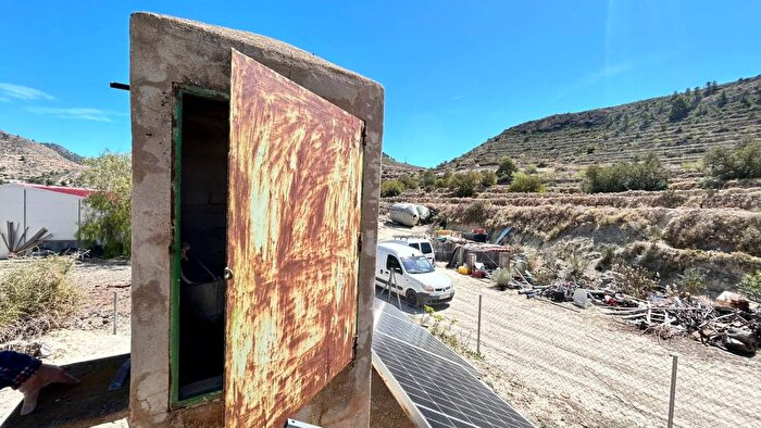 Casa en venta de 4 habitaciones, Comunitat Valenciana, Alicante