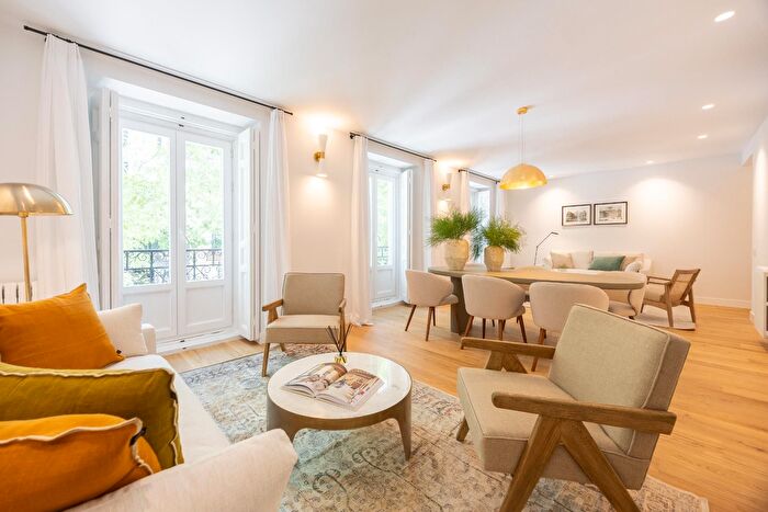 Barrio de Salamanca, Recoletos: Piso en venta de 3 habitaciones