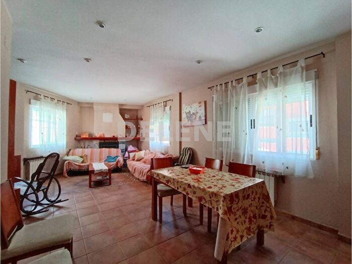 Casa en venta de 5 habitaciones en Castilla La Mancha, Albacete