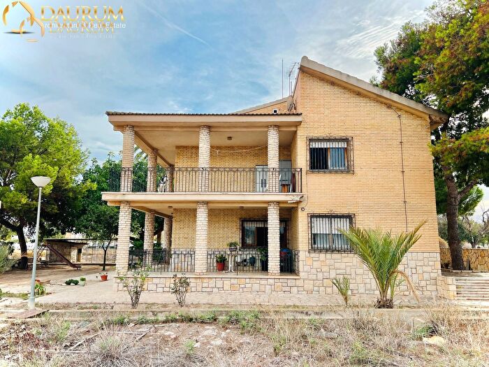 Casa de 6 habitaciones en venta en Playa Muchavista, El Campello