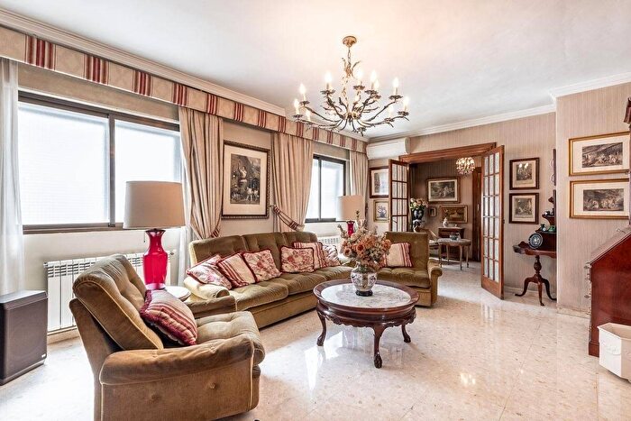 Piso en venta de 6 habitaciones, Andalucía, Granada