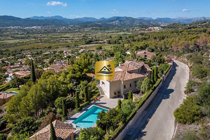 Casa en venta de 4 habitaciones: Comunitat Valenciana, Alicante
