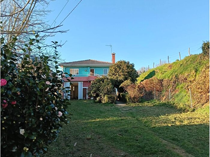 Sobrado A Coruña, A Coruña: Casa en venta de 4 habitaciones