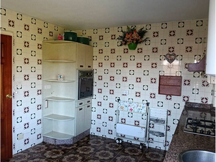 Casas en venta y pisos alquiler - 2