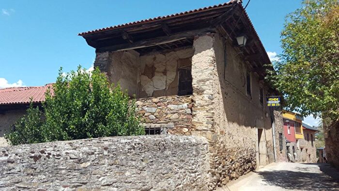 Castilla y León, León: Casa en venta de 6 habitaciones
