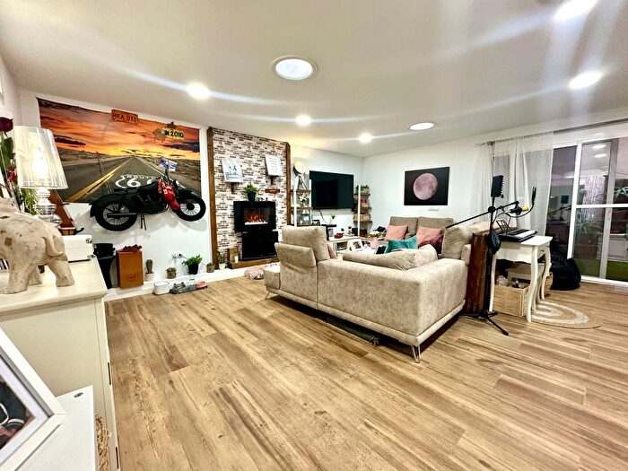Piso en venta de 3 habitaciones: Los Molinos Villa Blanca, Almería Capital