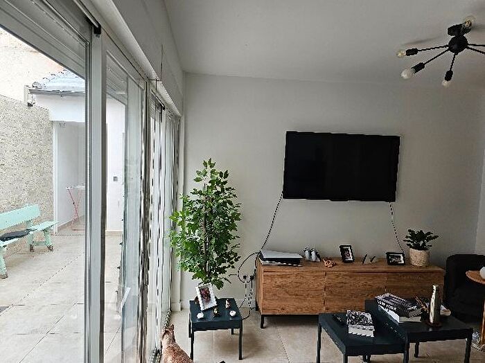 Casa en venta de 4 habitaciones en Puente de Vallecas, Numancia