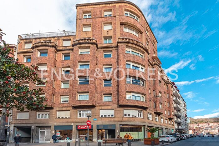 Piso en venta de 5 habitaciones, Abando Albia, Abandoibarra Guggenheim