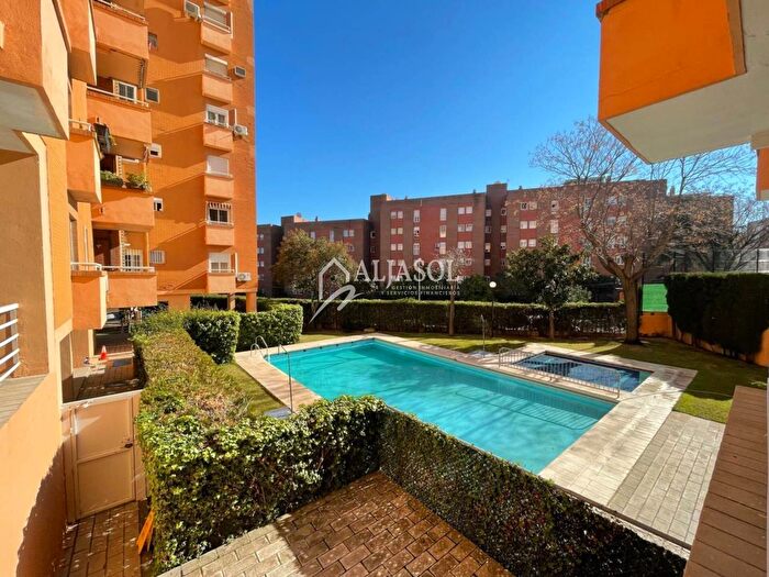 Piso de 3 habitaciones en venta en Andalucía, Sevilla