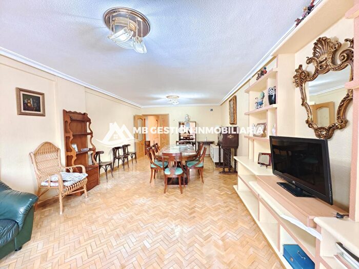 Casas en venta y pisos alquiler - 2