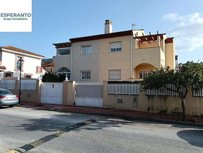 Casa en venta de 4 habitaciones, Jardines de Alhaurín Huerta Alta Fuensanguínea, Alhaurín de la Torre