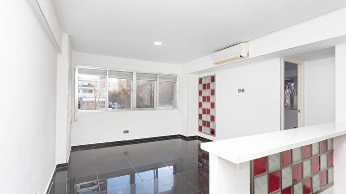 Piso en venta de 2 habitaciones, Comunidad de Madrid, Madrid