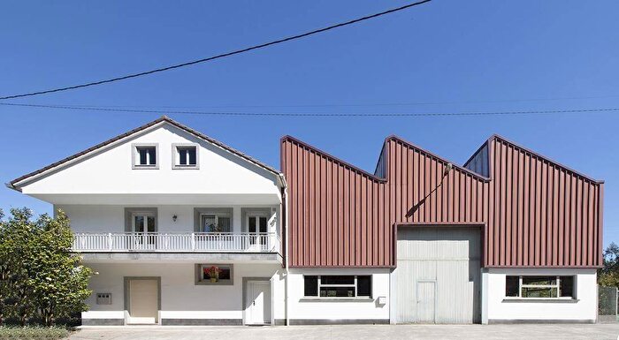 Casa en venta de 4 habitaciones: Galicia, A Coruña