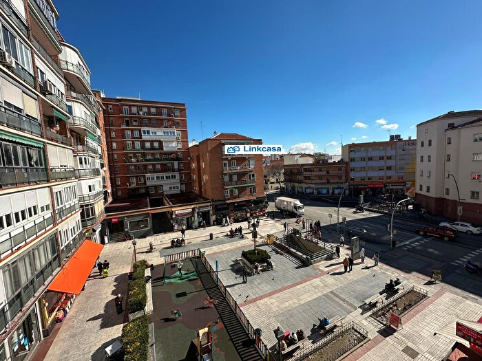 Piso en venta de 3 habitaciones, Latina, Puerta del Ángel