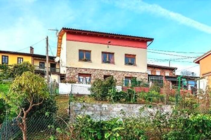 Bimenes, Asturias: Casa en venta de 6 habitaciones