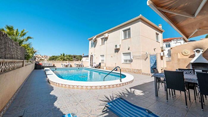 Casa en venta de 5 habitaciones en Comunitat Valenciana, Alicante