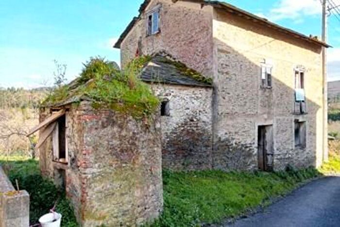 Casa en venta de 6 habitaciones en Navia, Asturias