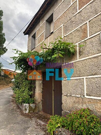 Casa en venta de 4 habitaciones: Galicia, Ourense