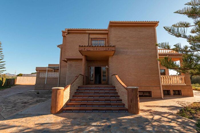 Casa en venta de 6 habitaciones: Comunitat Valenciana, Alicante