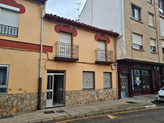Casa en venta de 3 habitaciones: Castilla y León, León