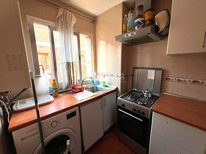 Casas en venta y pisos alquiler - 2