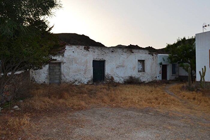 Casa en venta de 3 habitaciones, Andalucía, Almería