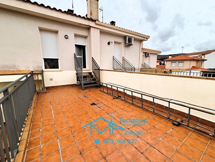 Casas en venta y pisos alquiler - 3