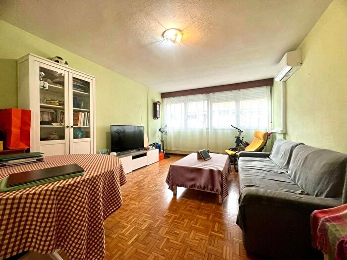 Casas en venta y pisos alquiler - 2
