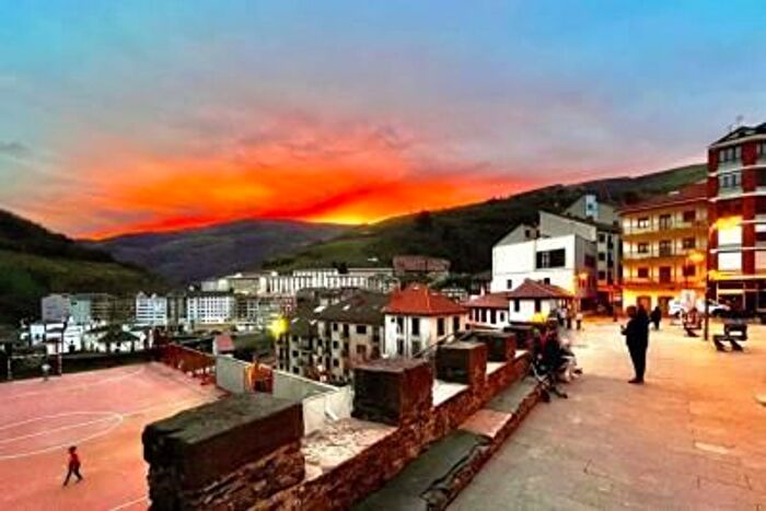 Casa de 5 habitaciones en venta en Cangas del Narcea, Asturias