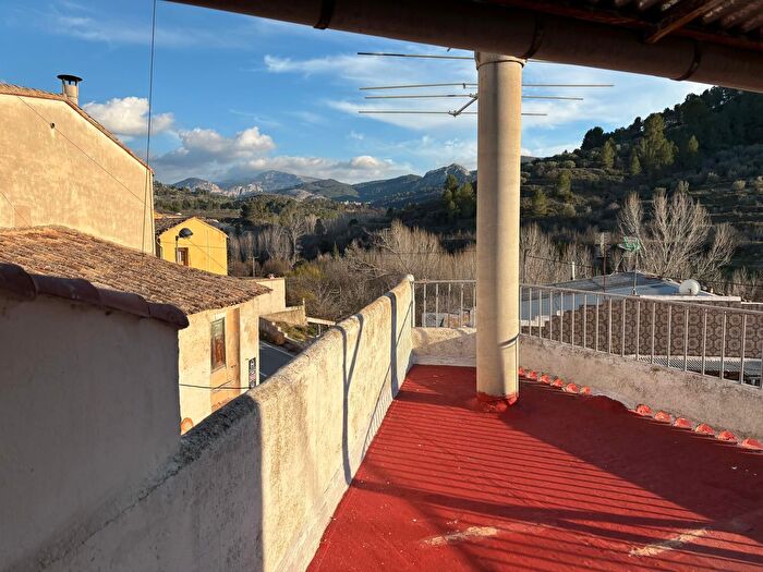 Casa en venta de 5 habitaciones, Benilloba, Alicante