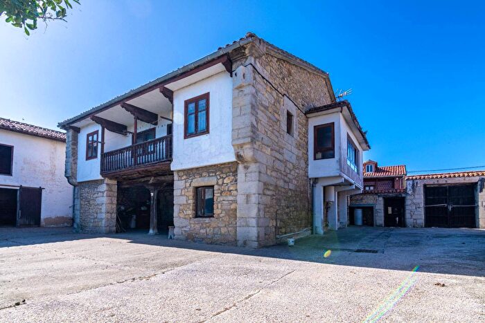 Casa en venta de 3 habitaciones, Cantabria, Cantabria