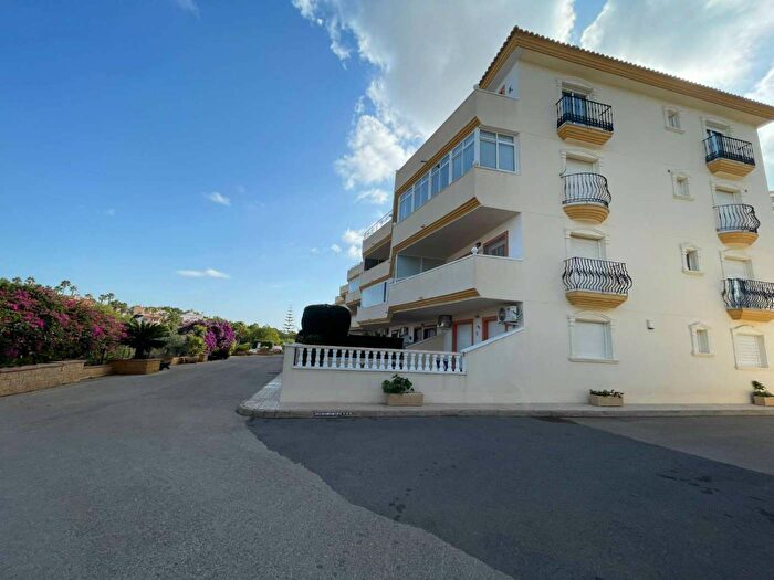 Piso de 2 habitaciones en venta en Comunitat Valenciana, Alicante