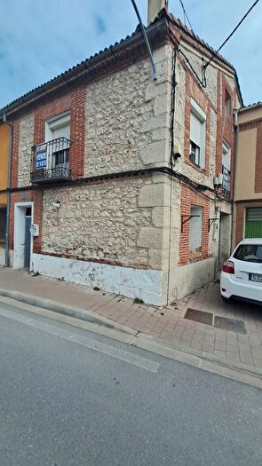 Casa en venta de 3 habitaciones en Sanchonuño, Segovia