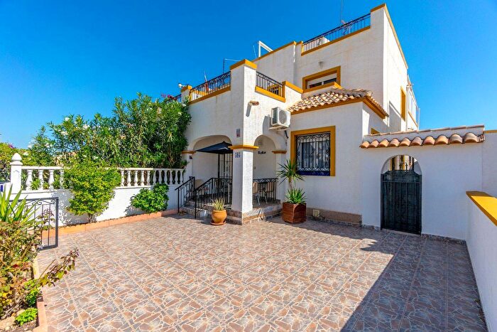Casa en venta de 3 habitaciones: Comunitat Valenciana, Alicante