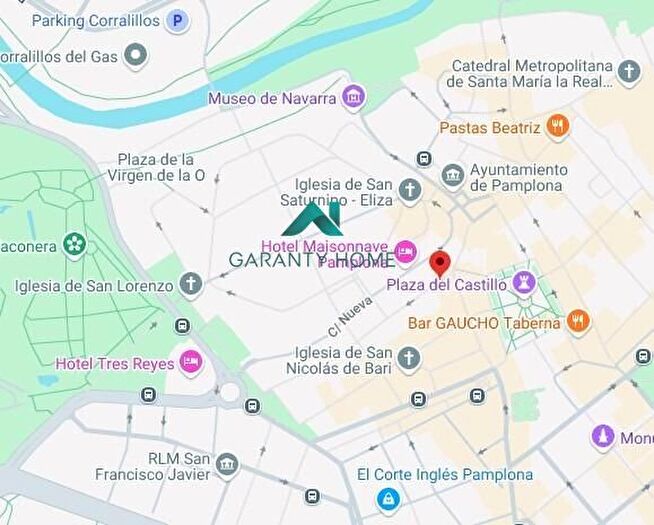 Piso en venta de 3 habitaciones en Casco Antiguo, Pamplona Iruña