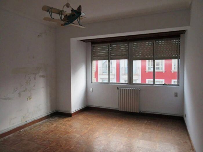 Casas en venta y pisos alquiler - 3