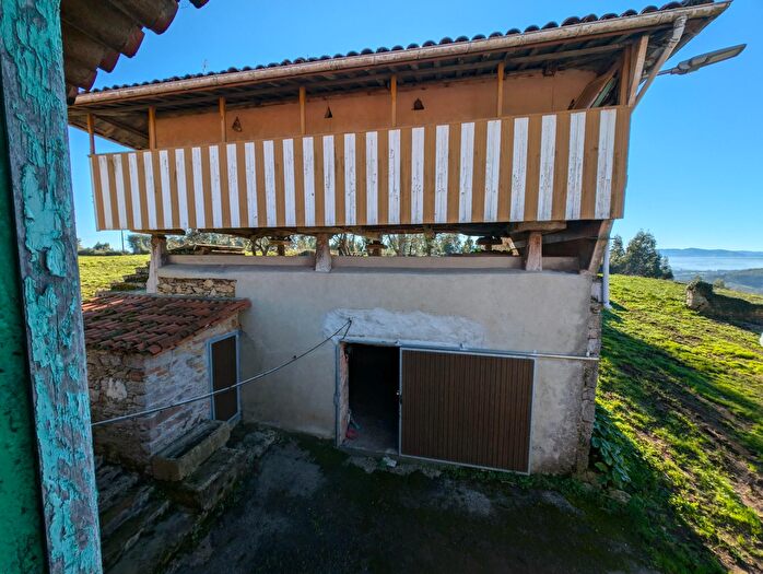 Casa en venta de 4 habitaciones, Llanera, Asturias