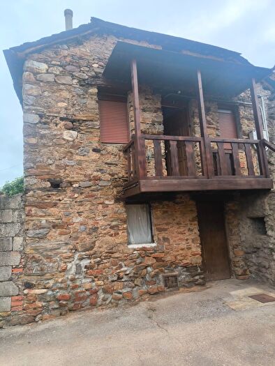 Casa en venta de 2 habitaciones en Carucedo, León